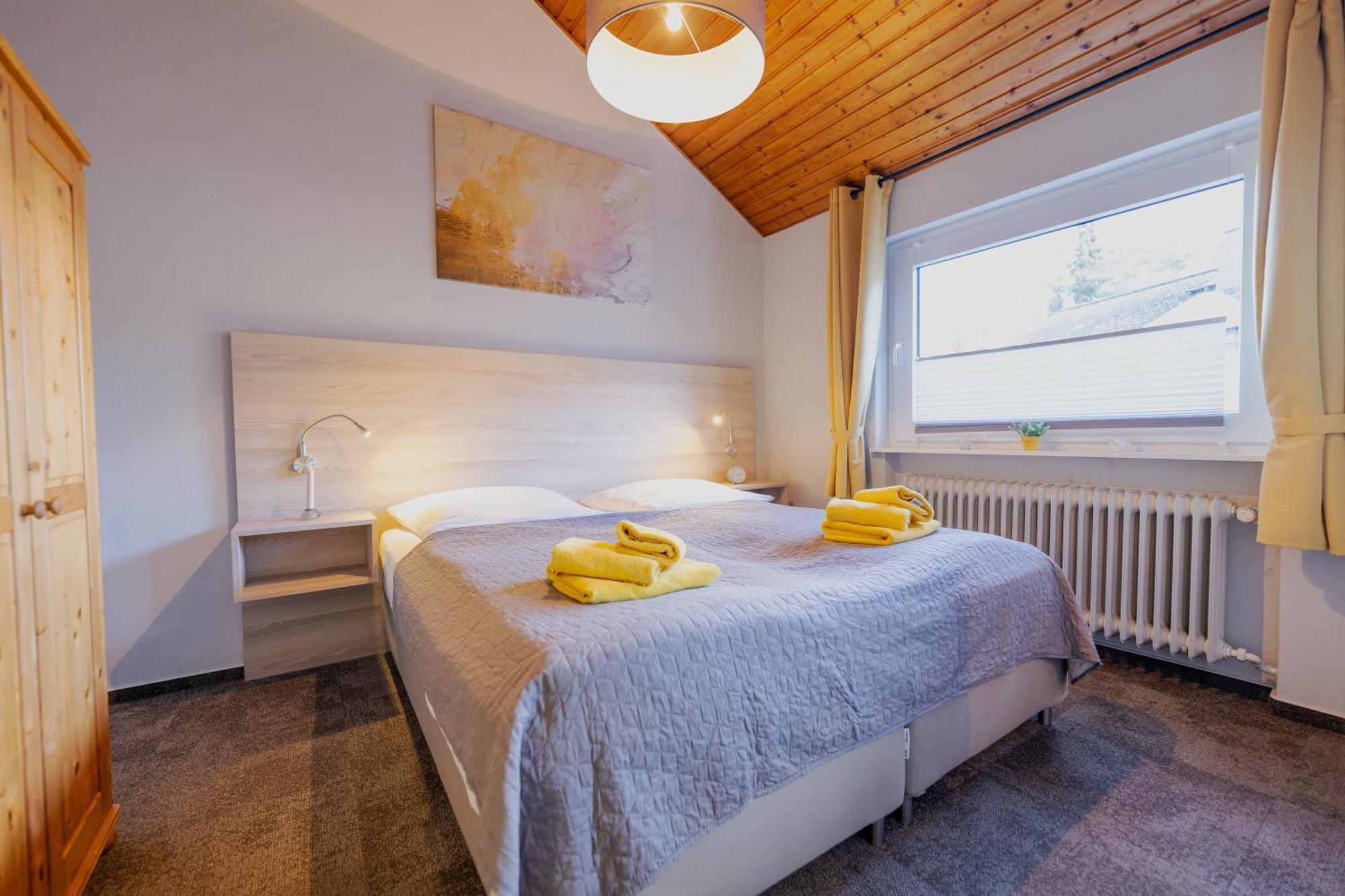 Ferienhaus Schoene Aussicht Ferienwohnung Gelb Hemfurth-Edersee Exterior foto